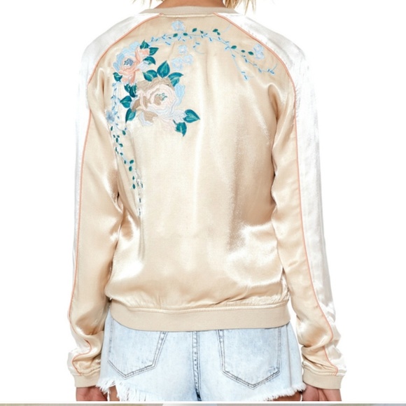 Blank NYC pink embroidered bomber jacket Xs - Picture 3 of 8